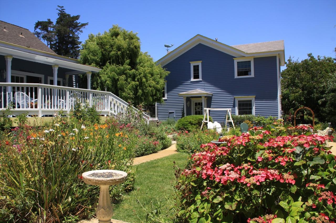 Olallieberry Inn Bed And Breakfast Cambria Exterior photo